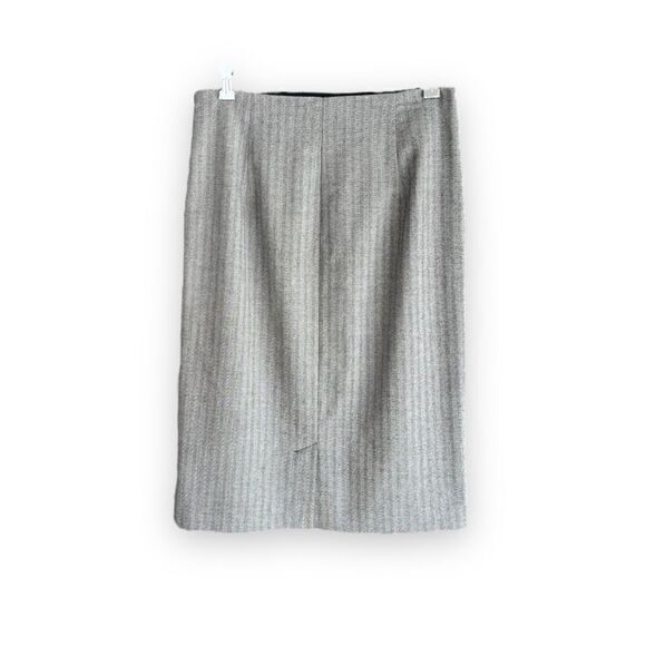 POLECI | Light Gray Chevron Stripe Pencil Skirt (8) - Picture 2 of 6
